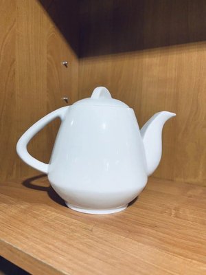 Белый фарфоровый чайник Farn Гармония с крышкой 900 мл (9612) 9612 фото